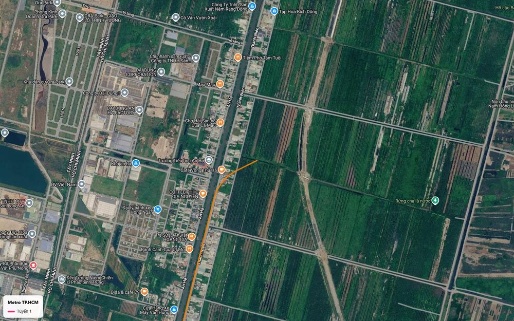 Đoạn đi nổi mở đầu của tuyến metro số 1 TP.HCM tại khu dân cư An Hạ, huyện Bình Chánh trên ảnh vệ tinh